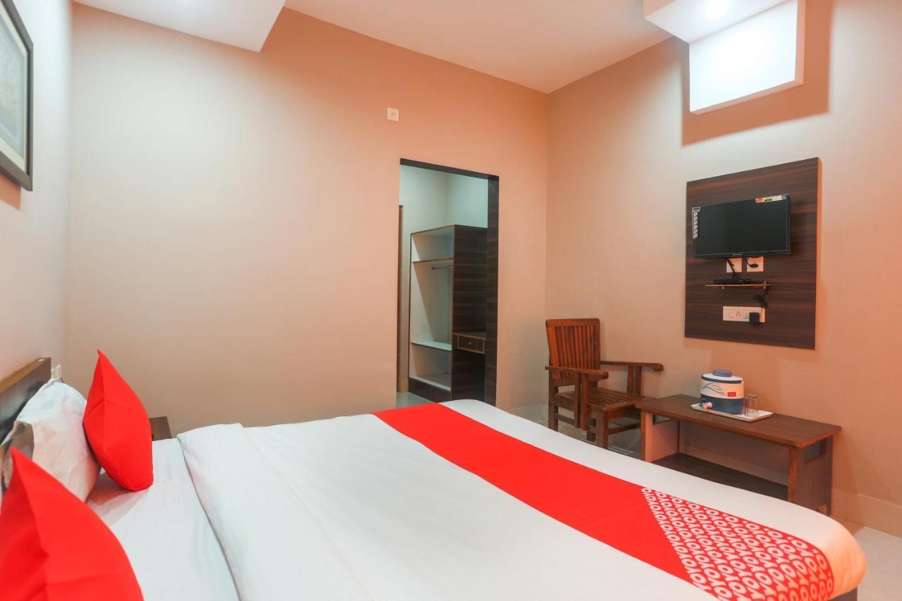 Oyo 61586 Hotel Narmada Bhavan ปูรี ภายนอก รูปภาพ
