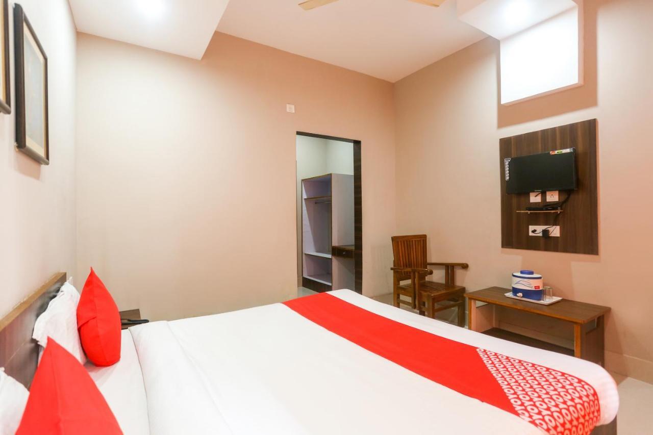 Oyo 61586 Hotel Narmada Bhavan ปูรี ภายนอก รูปภาพ